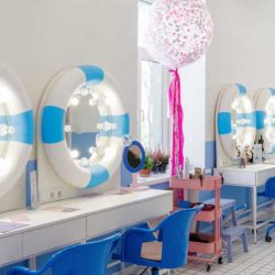 What’s the difference between a beauty bar and a salon?