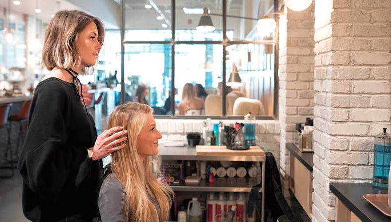 How much can you make owning a beauty salon?